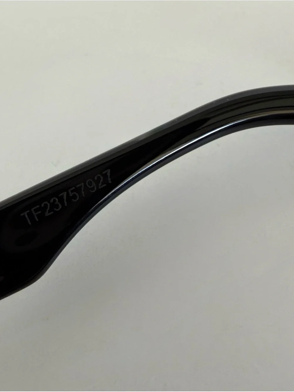 NEW!!! Fendi black cat eye sunglasses FE50205I 01A Authentic